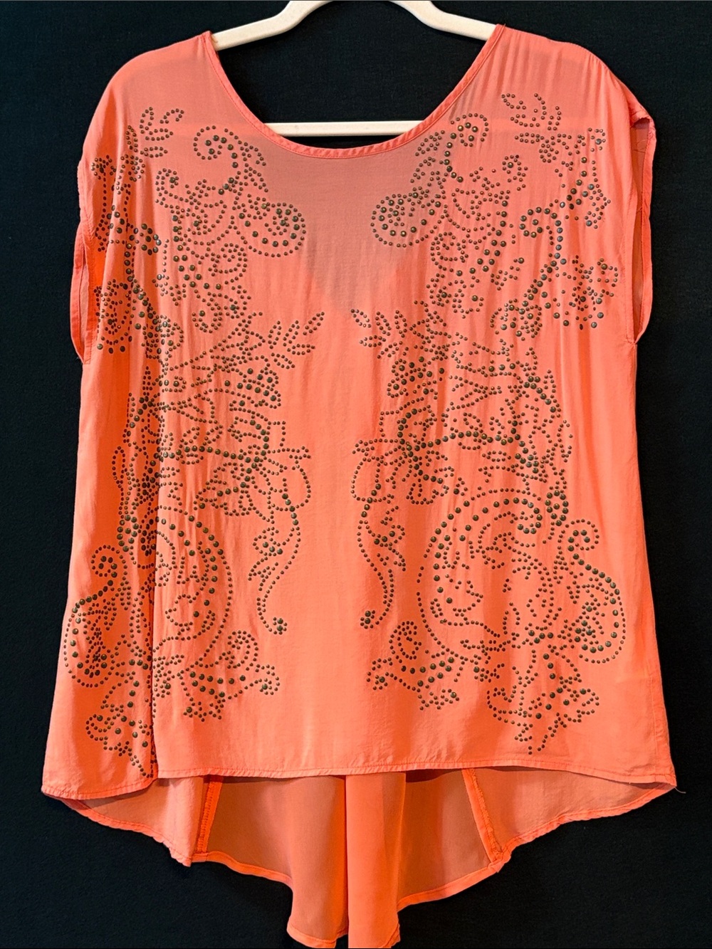 Women’s Coral Studded High-Low Blouse Sheer in back BEAUTIFUL Size Small
